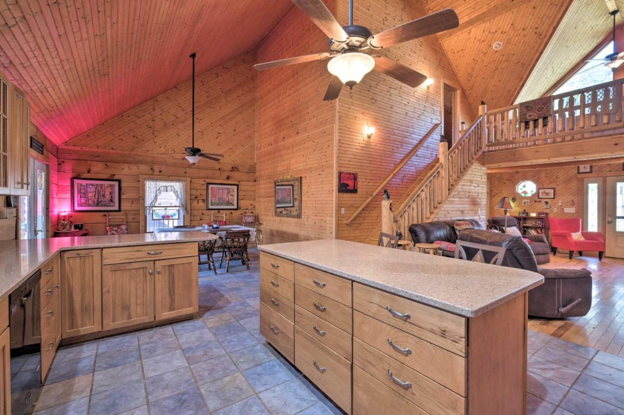 Pet Friendly Garnerland Home With Deck And Porch! ลูเรย์ ภายนอก รูปภาพ