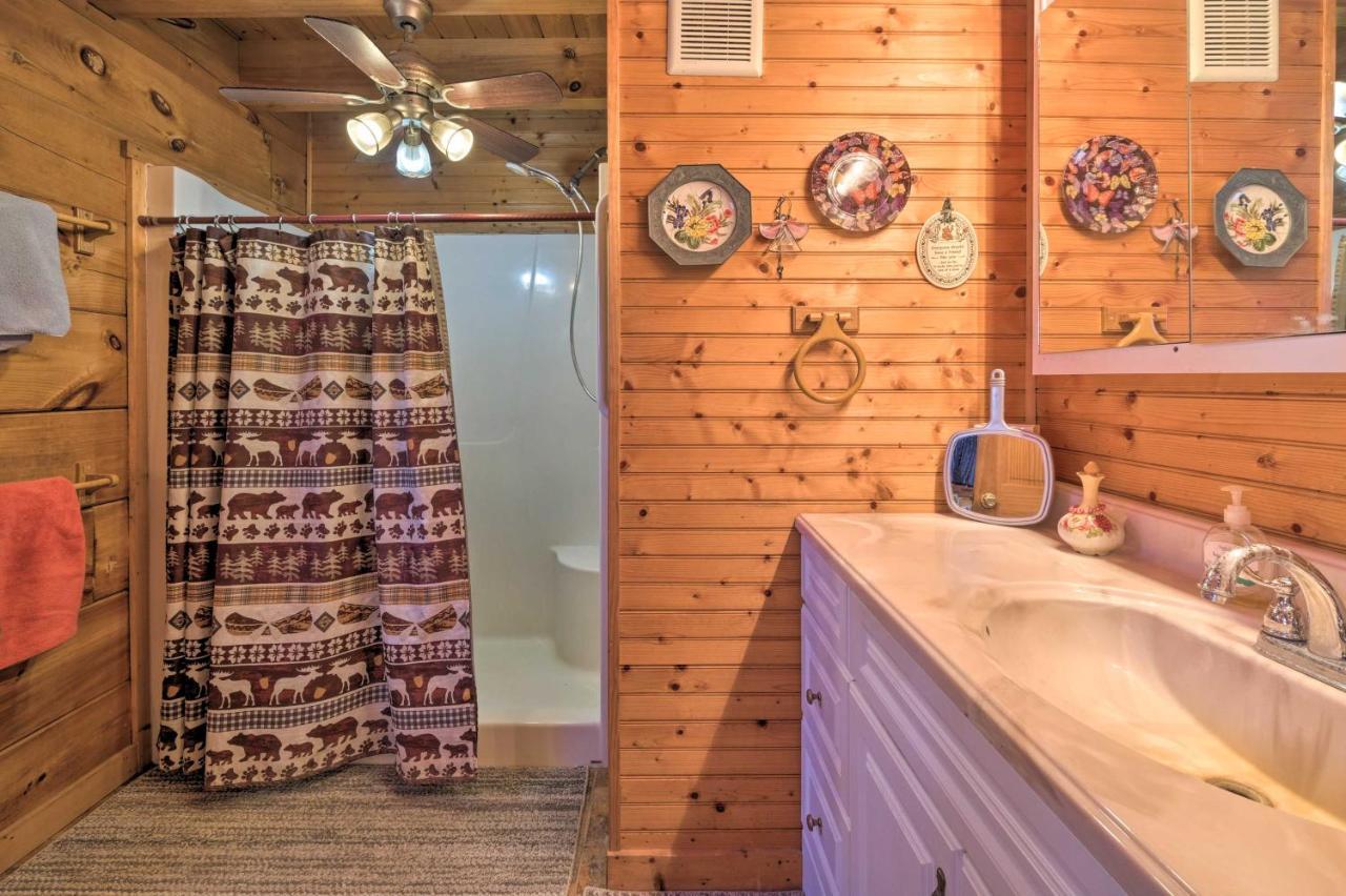 Pet Friendly Garnerland Home With Deck And Porch! ลูเรย์ ภายนอก รูปภาพ