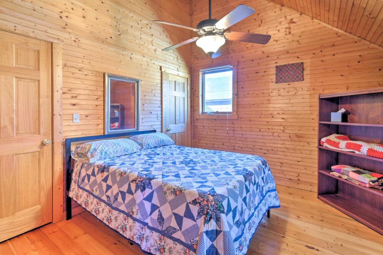 Pet Friendly Garnerland Home With Deck And Porch! ลูเรย์ ภายนอก รูปภาพ