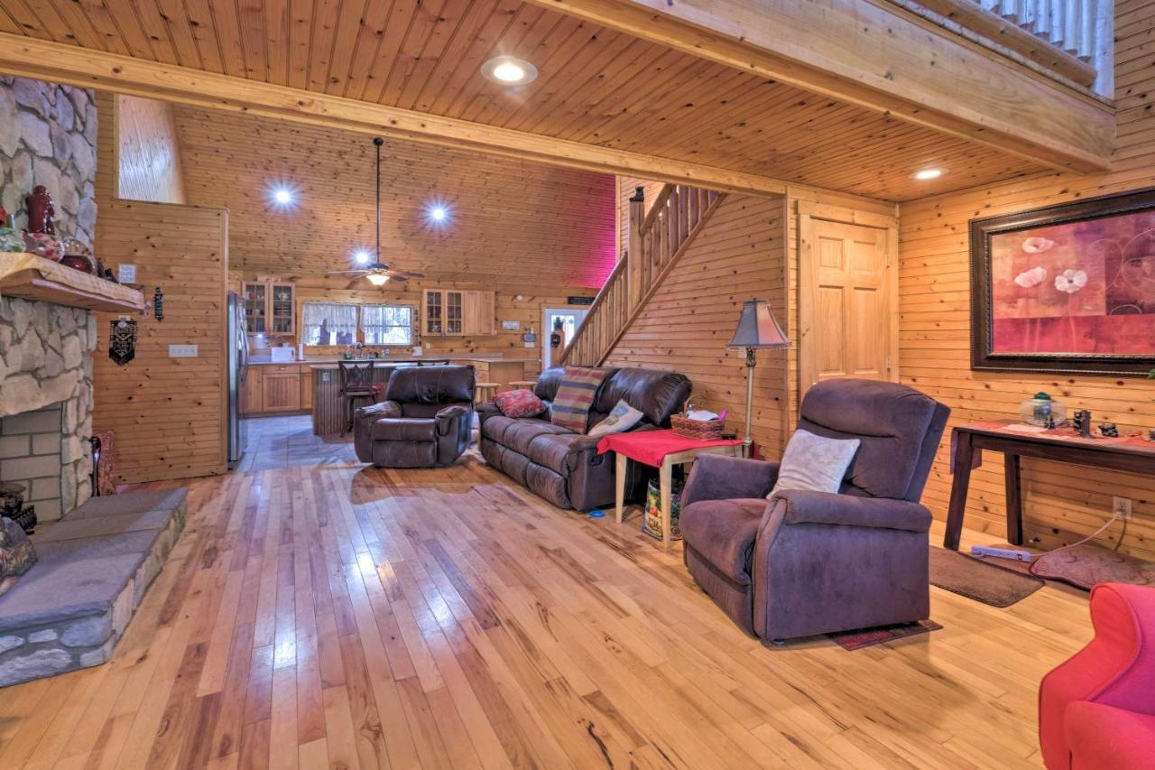 Pet Friendly Garnerland Home With Deck And Porch! ลูเรย์ ภายนอก รูปภาพ